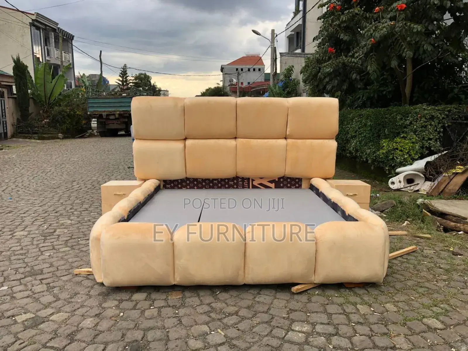 የሚሸጥ አልጋ 1:50 1.80 Bed Alga