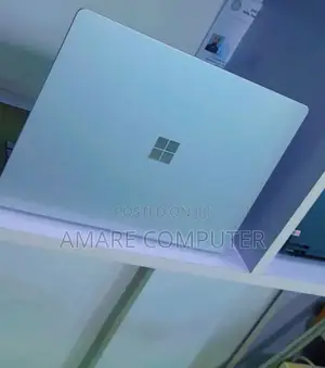 New Laptop Microsoft Surface Laptop 8GB Intel Core I5 SSD 256GB