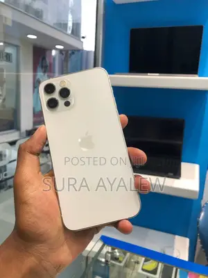 Photo - Apple iPhone 12 Pro Max 256 GB White