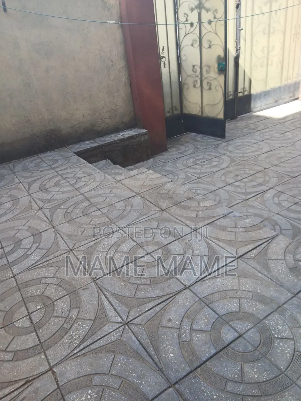 5bdrm House in Addis Abeba, Bole for sale