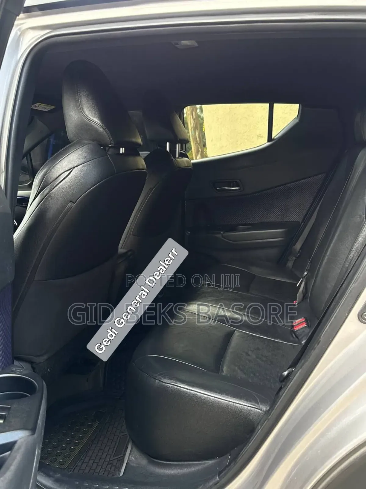 Toyota C-HR 2017 Silver