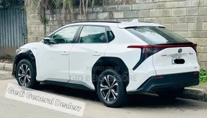 Toyota bZ4X 2023 White