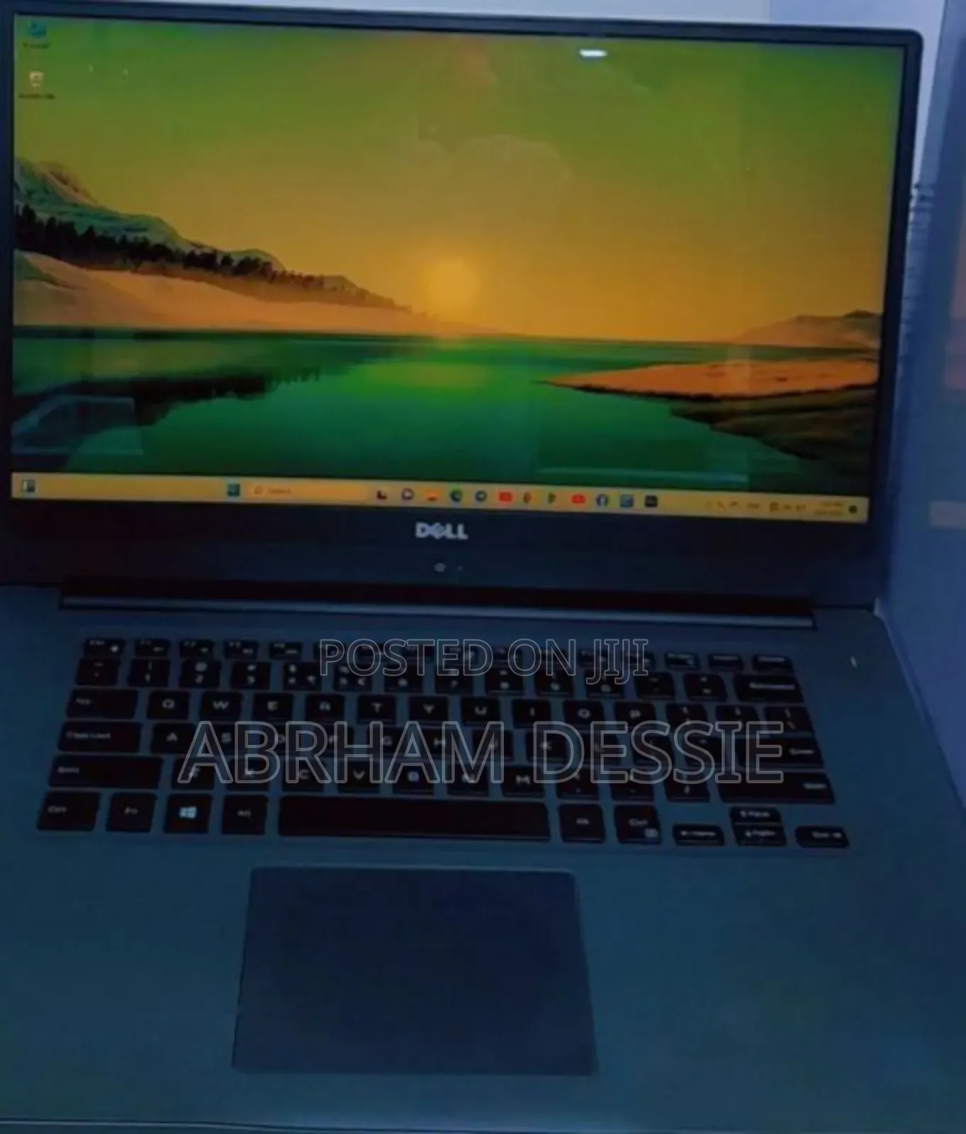 New Laptop Dell 8GB Intel Core I5 SSD 1T