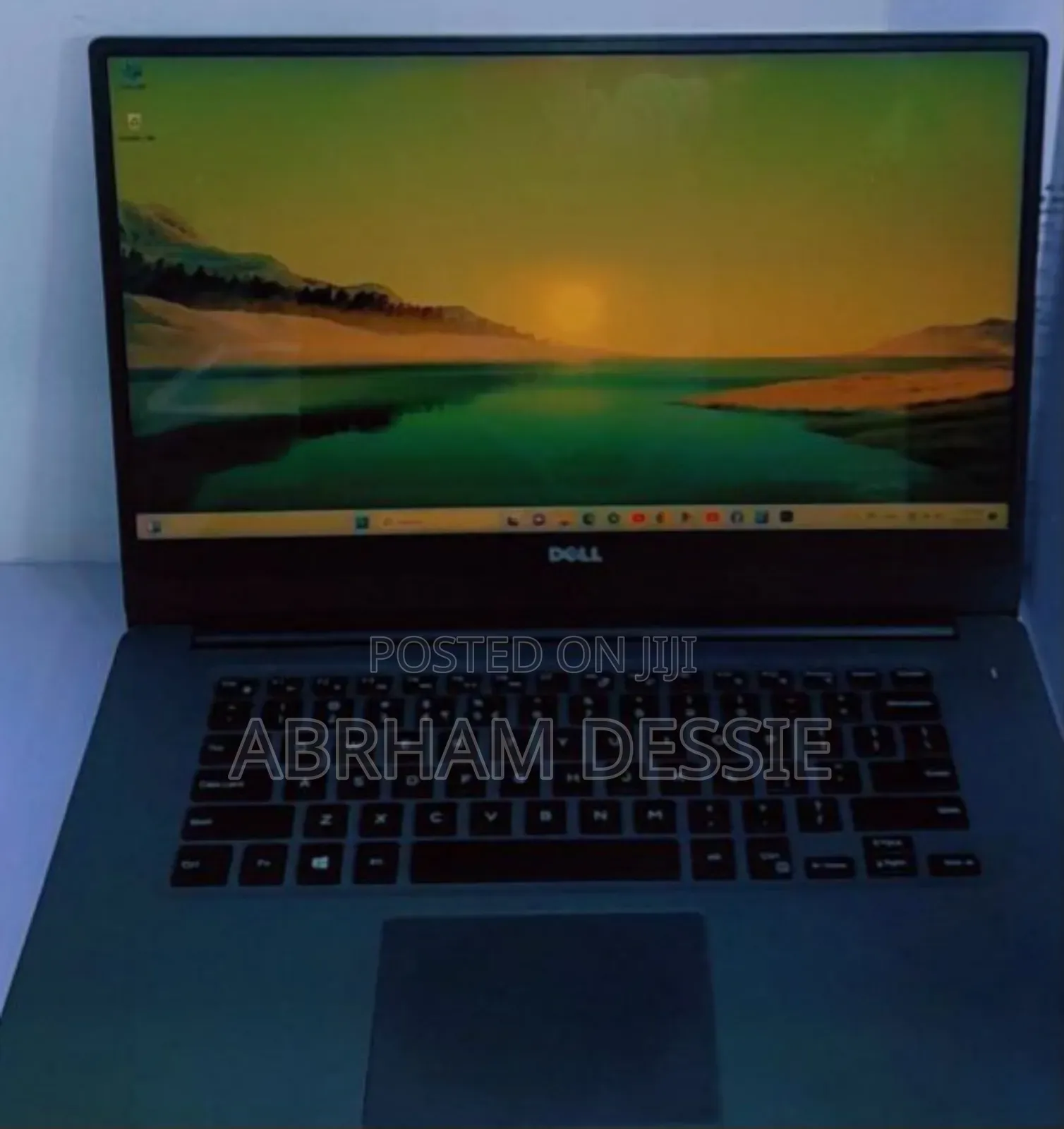 New Laptop Dell 8GB Intel Core I5 SSD 1T