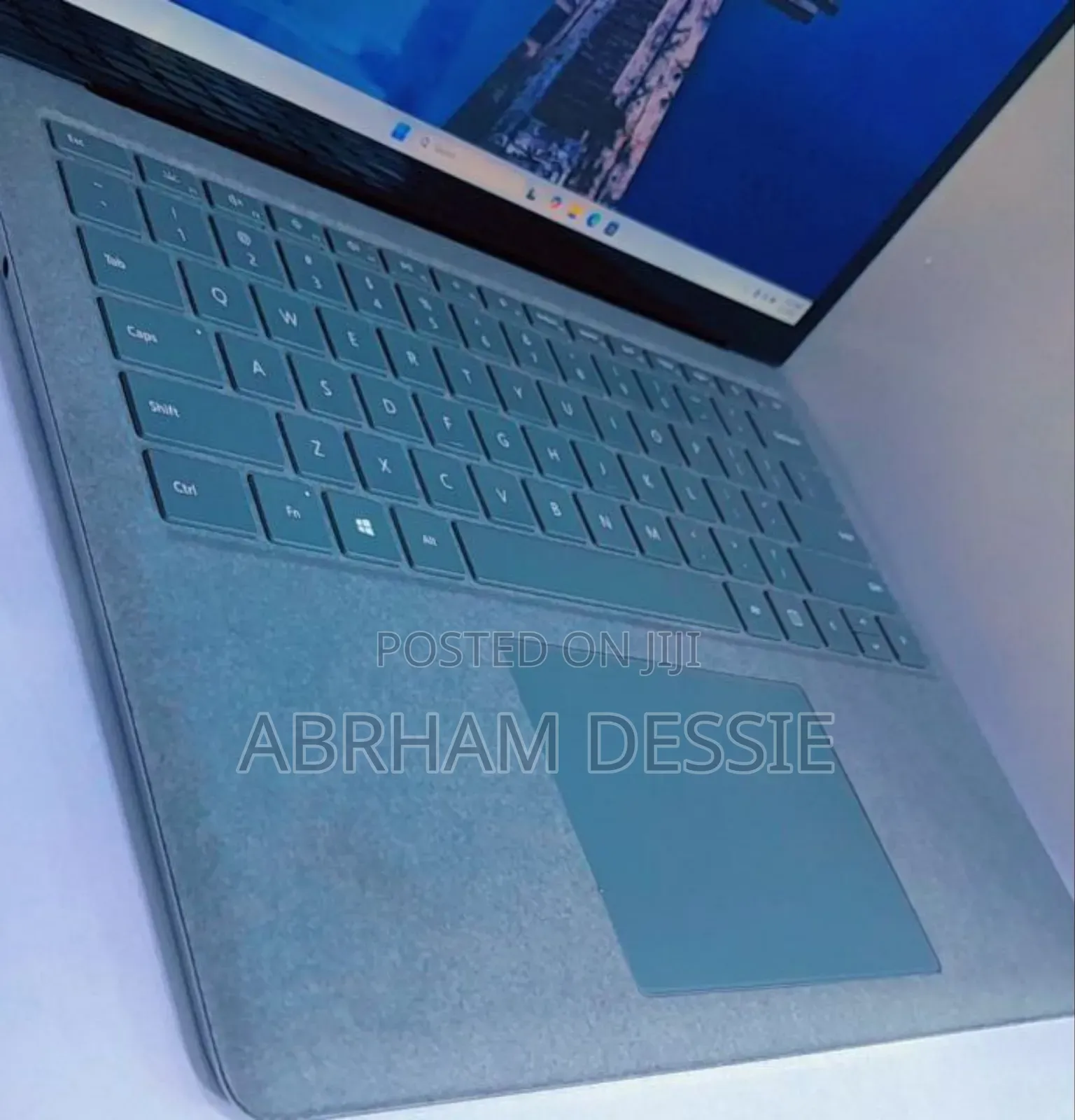 New Laptop Microsoft Surface 16GB Intel Core I7 SSD 512GB