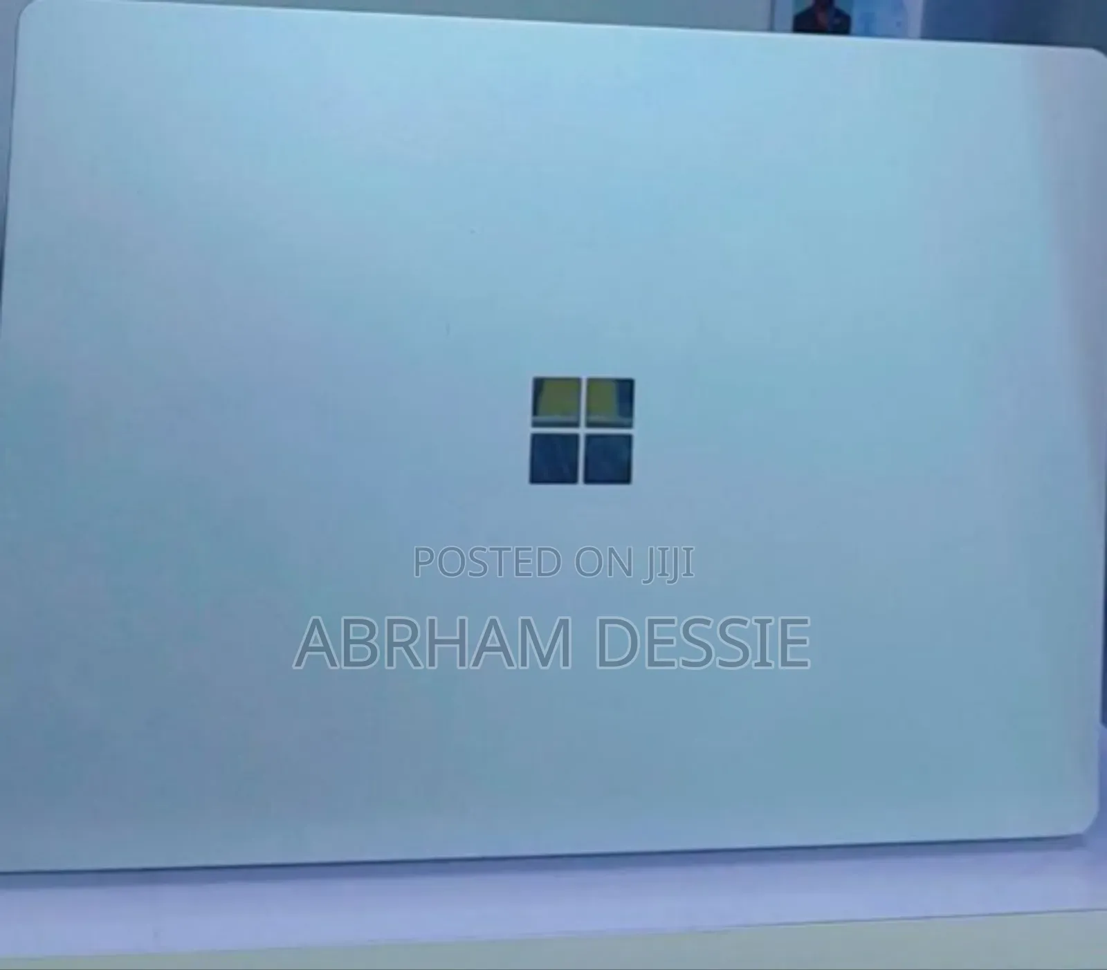 New Laptop Microsoft Surface 8GB Intel Core I5 SSD 256GB