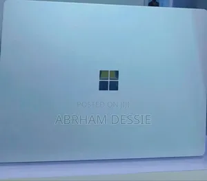 New Laptop Microsoft Surface 8GB Intel Core I5 SSD 256GB