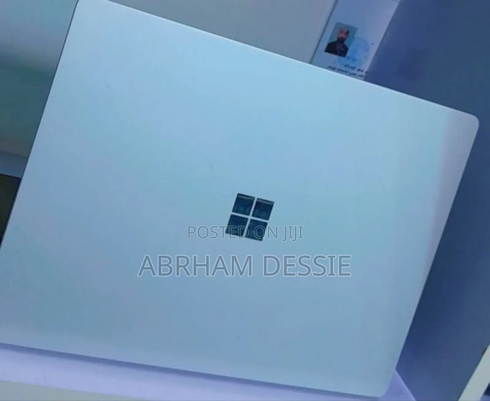 New Laptop Microsoft Surface 8GB Intel Core I5 SSD 256GB