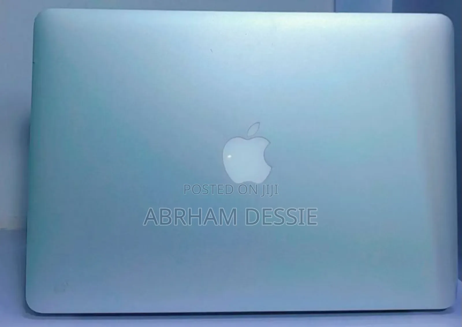 New Laptop Apple MacBook Air 2023 M2 4GB Intel Core I5 SSD 256GB