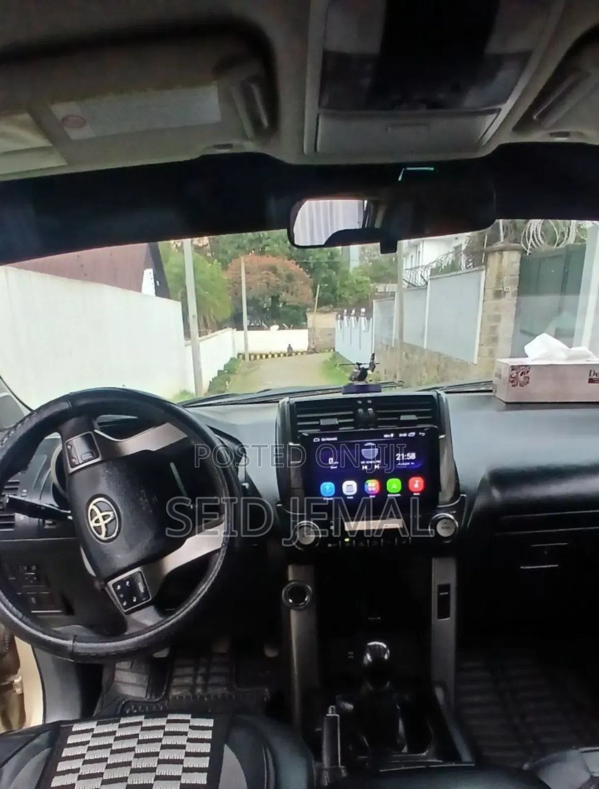 Toyota Land Cruiser Prado 2011 Gold