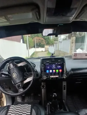 Toyota Land Cruiser Prado 2011 Gold