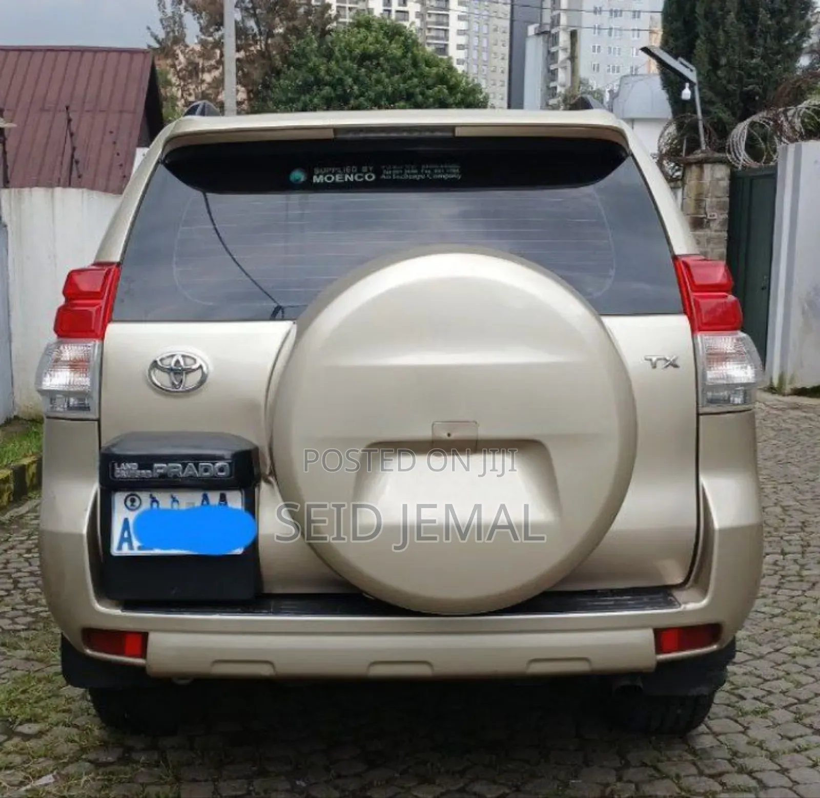 Toyota Land Cruiser Prado 2011 Gold