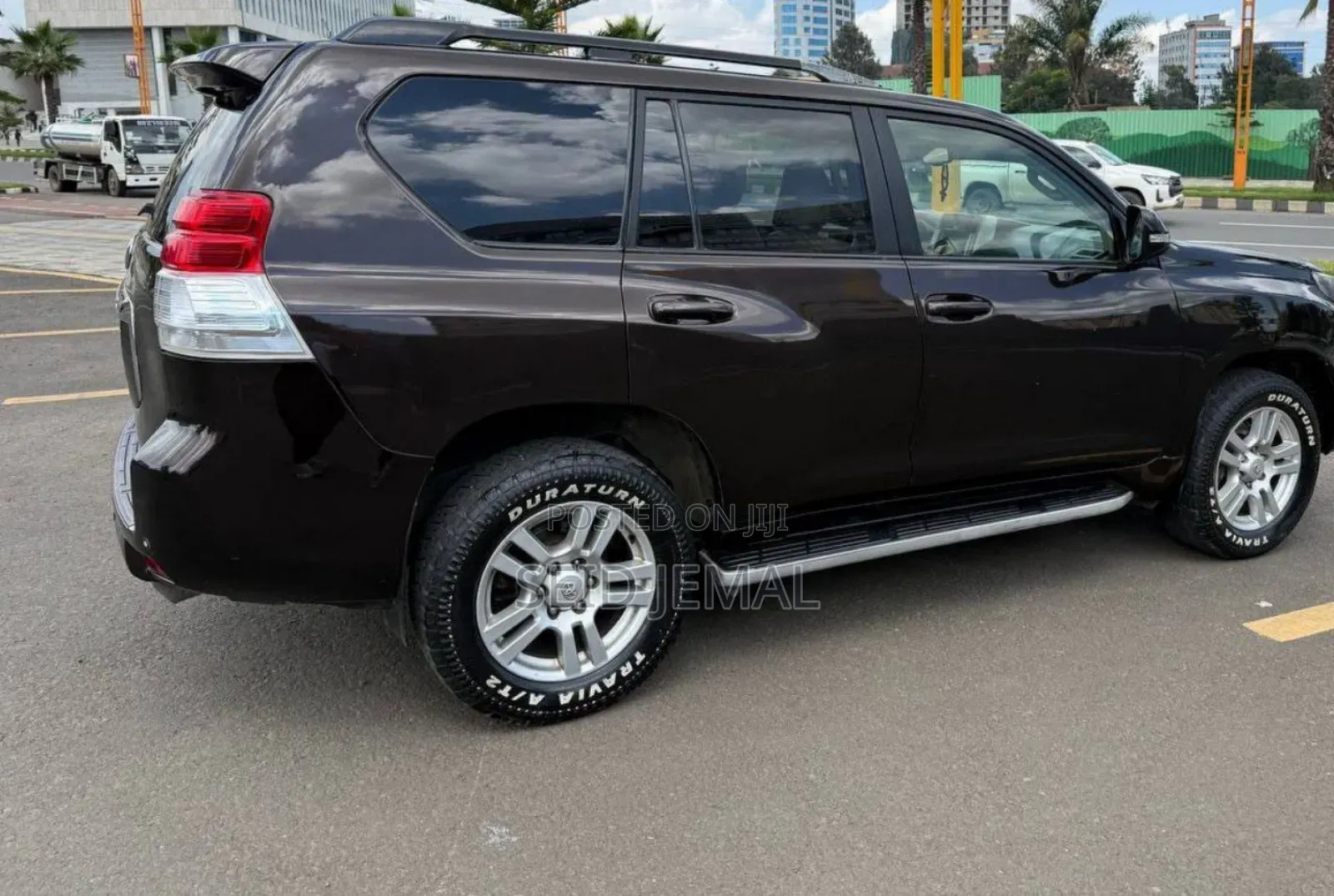 Toyota Land Cruiser Prado 2012 Gray