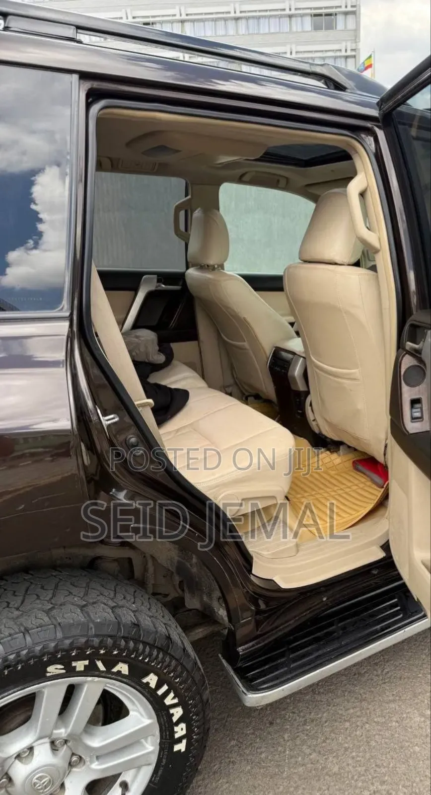 Toyota Land Cruiser Prado 2012 Gray