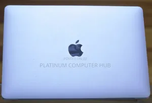 New Laptop Apple MacBook Pro 2022 M2 8GB Apple M2 SSD 256GB