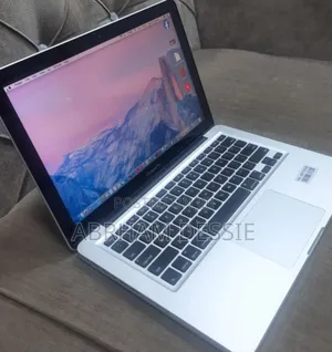 New Laptop Apple MacBook Pro 2012 8GB Intel Core I5 SSD 500GB