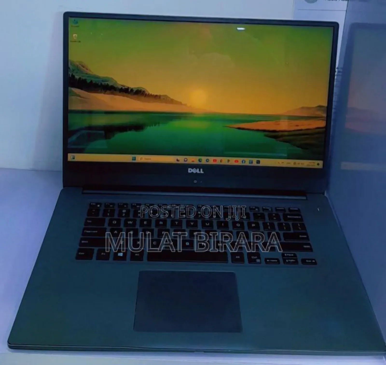 New Laptop Dell Inspiron 15 8GB Intel Core I5 HDD+SSD 1T