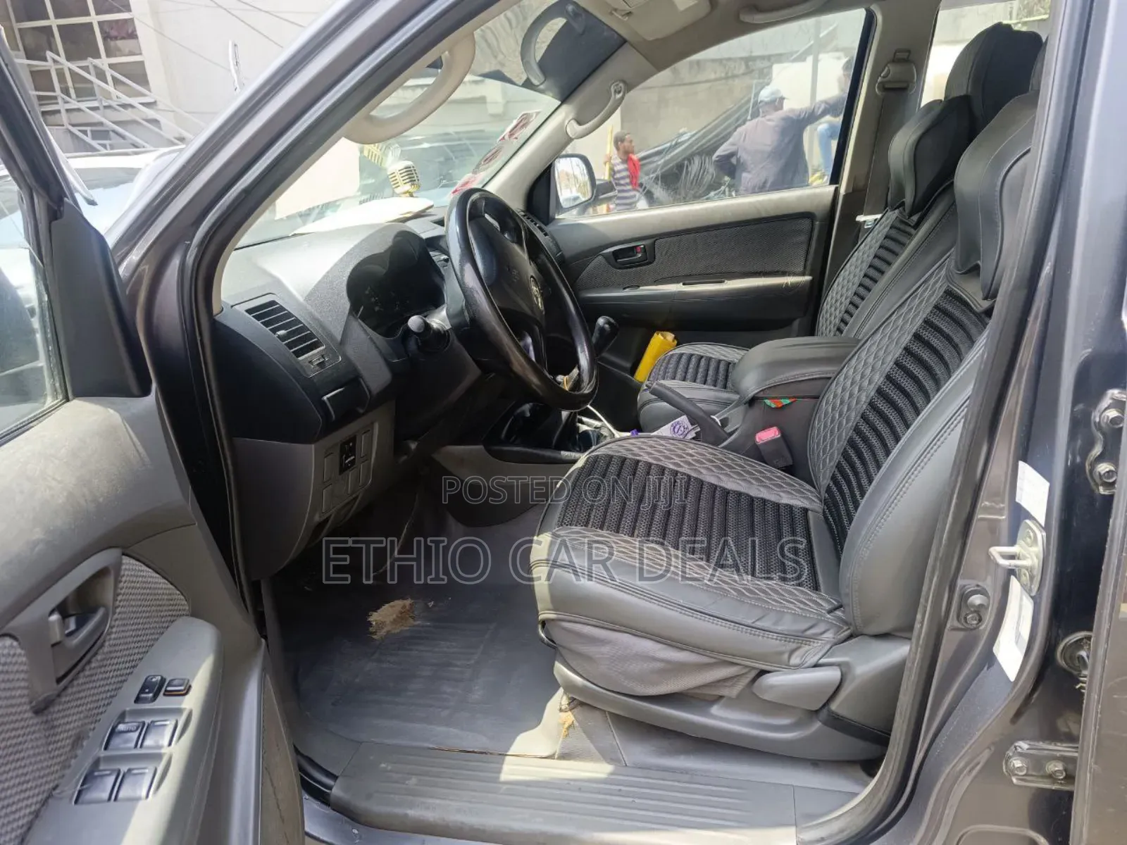 Toyota Hilux 2015 Black