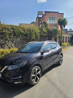 Photo - Nissan Qashqai 2018 Brown