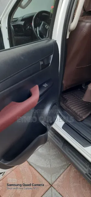 Toyota Hilux Revo Double Cab Deisel 2.8 AWD 2021 White