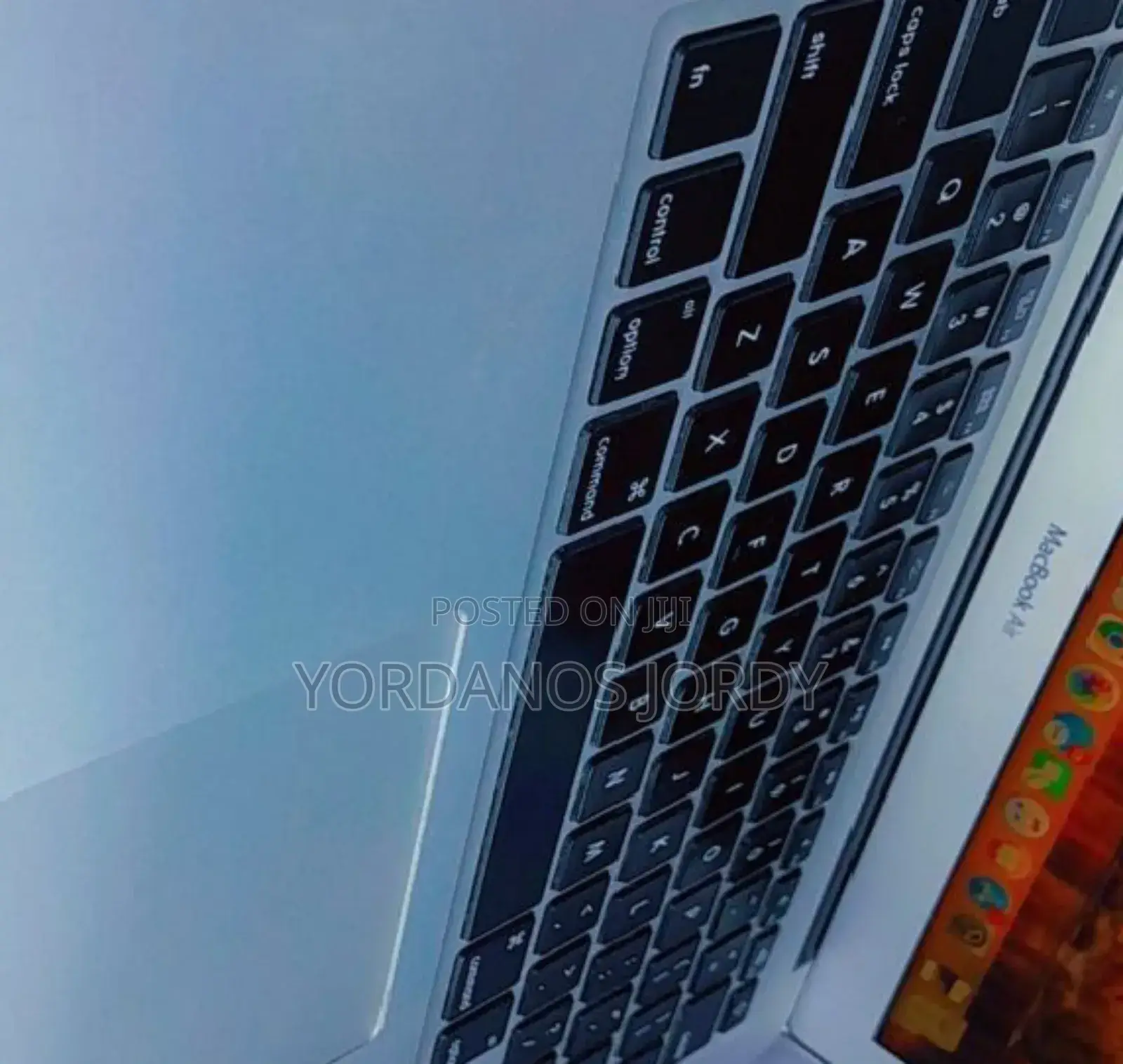 New Laptop Apple MacBook Air 2013 4GB Intel Core I5 SSD 128GB