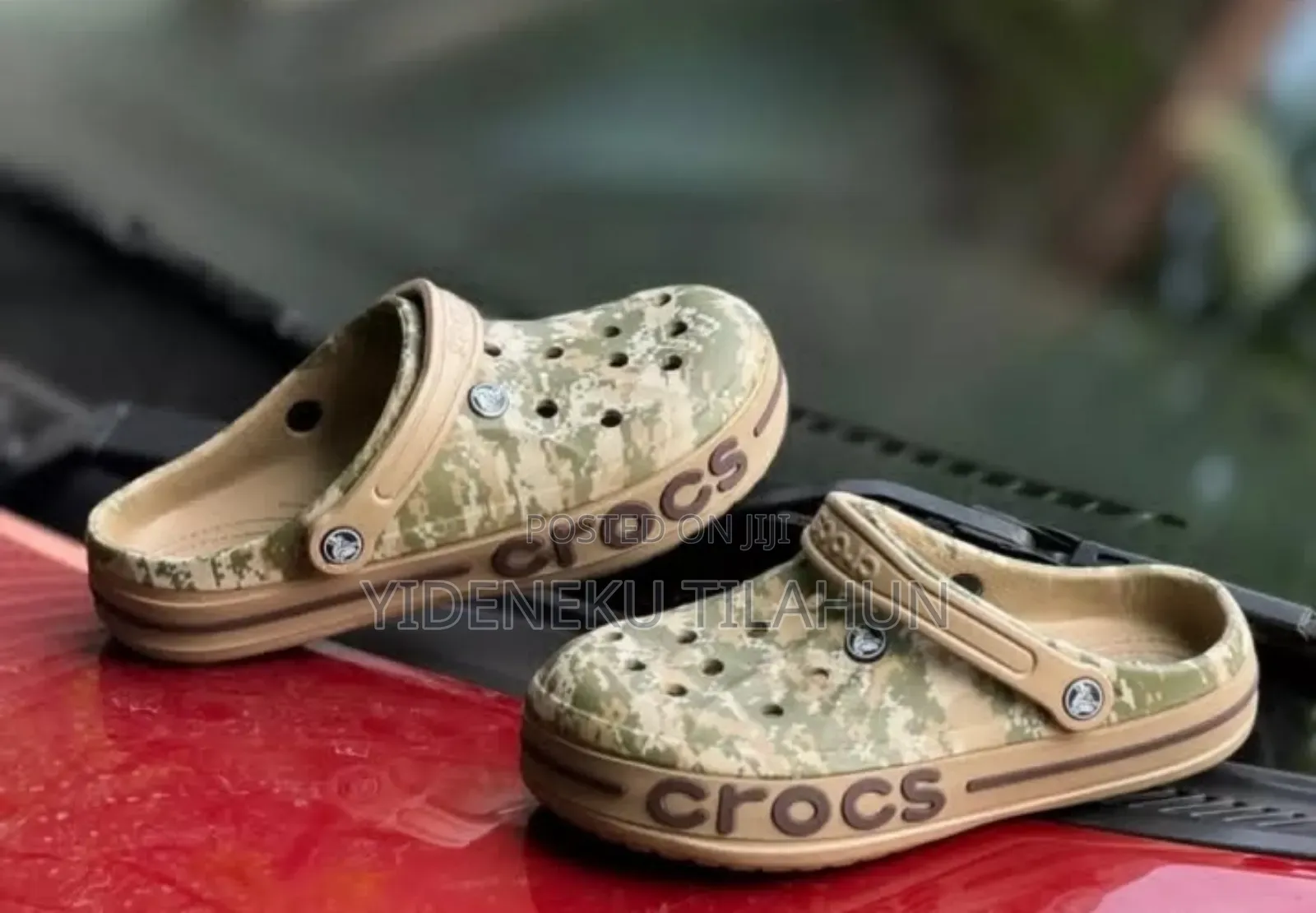 Classic Camo Clogs Crocs