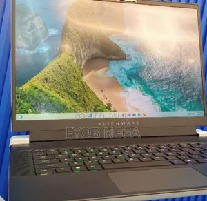 New Laptop Alienware M17x R2 32GB Intel Core Ultra 9 SSD 1T