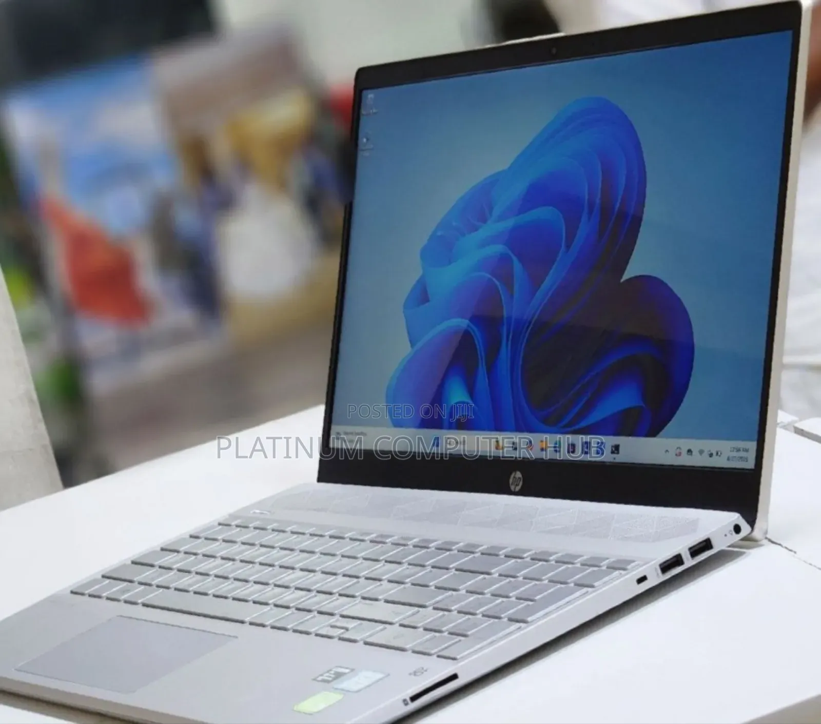 New Laptop HP Pavilion 15 8GB Intel Core I5 HDD+SSD 1.5T