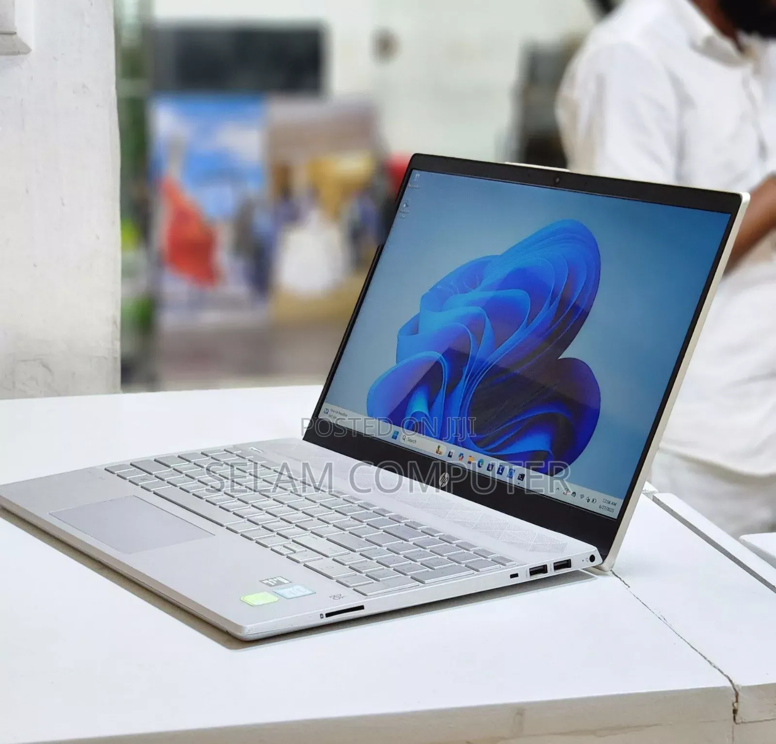 New Laptop HP Pavilion 15 8GB Intel Core I5 SSD 1T