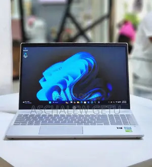 New Laptop HP Pavilion 15 8GB Intel Core I5 SSD 1T