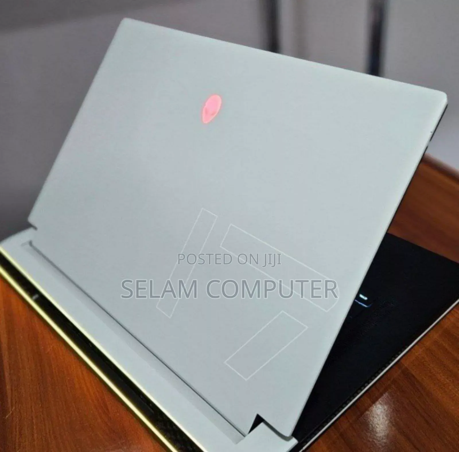 New Laptop Alienware Area-51m 16GB Intel Core I7 SSD 512GB