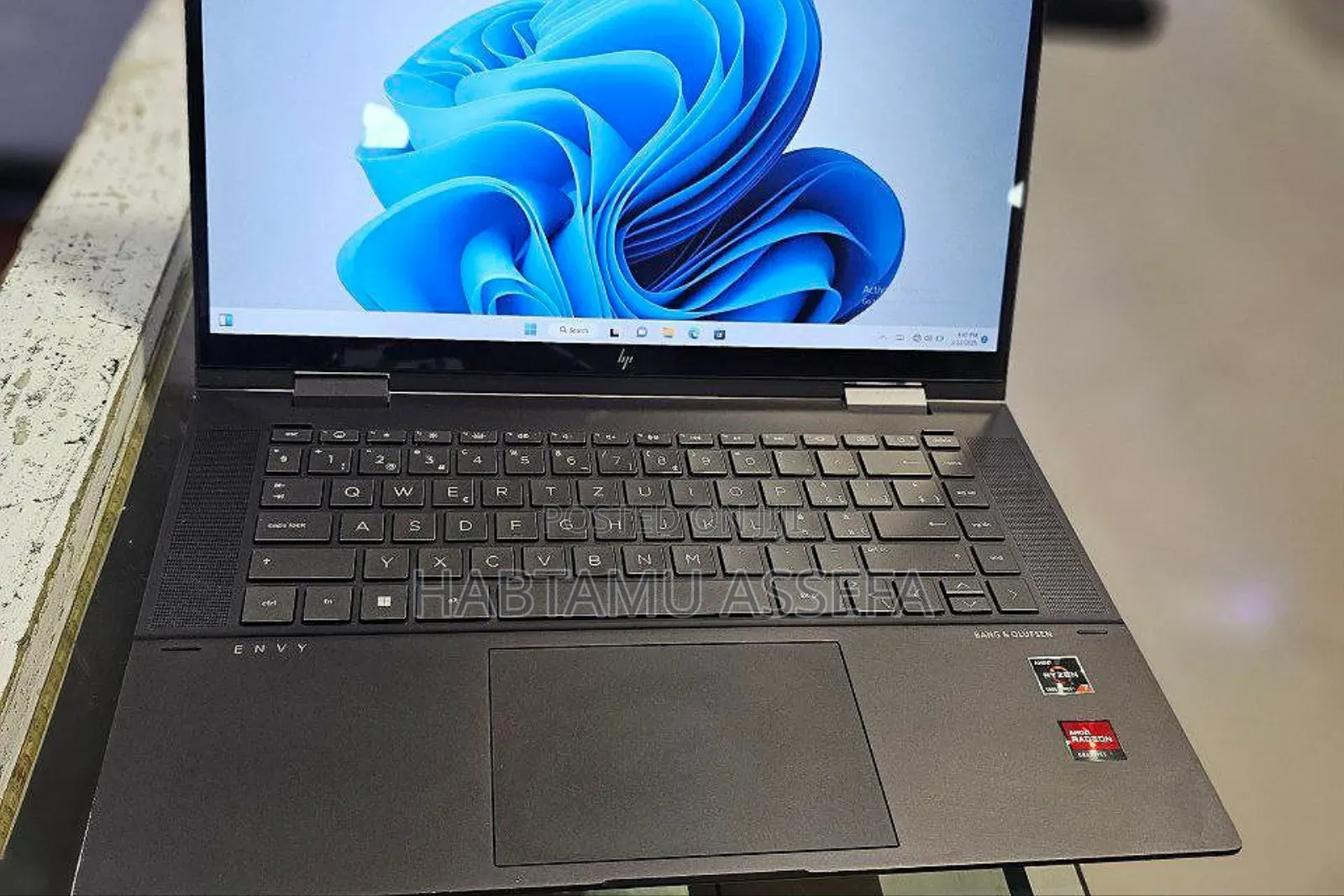 New Laptop HP Envy X360 16GB AMD Ryzen 7 SSD 512GB