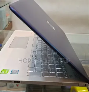 New Laptop HP Pavilion 15 8GB Intel Core I7 SSD 256GB