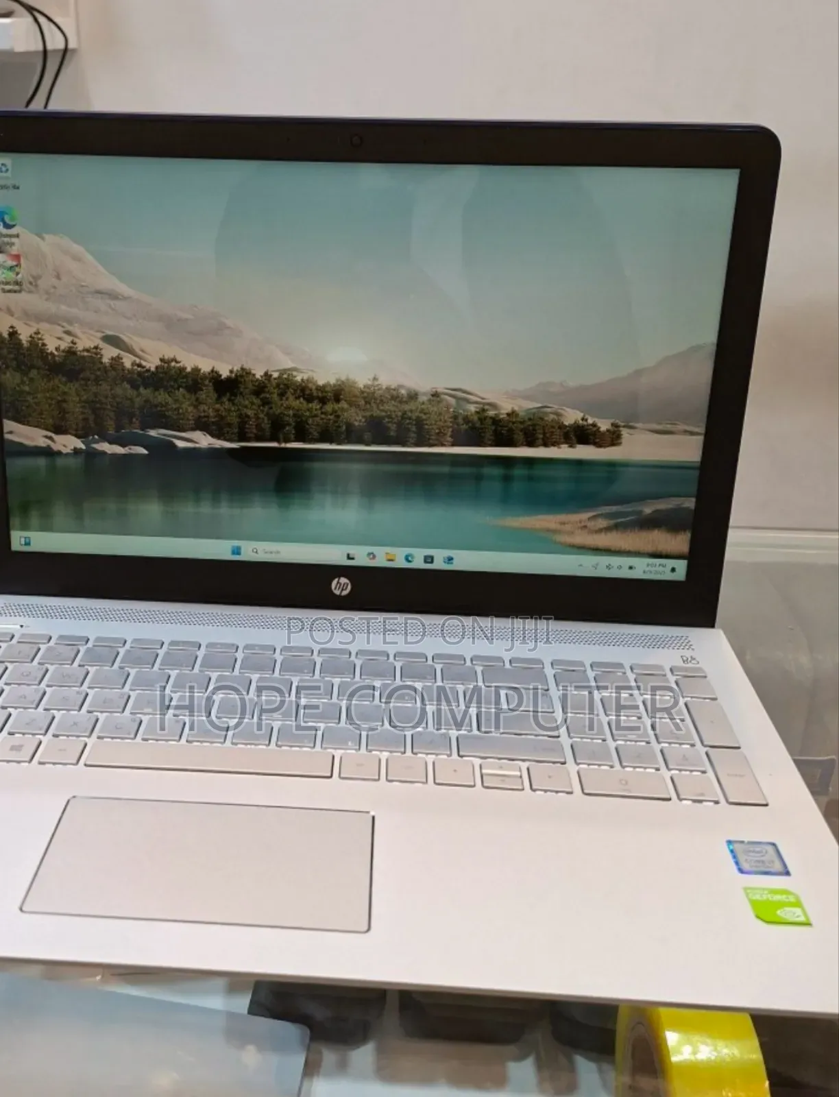 New Laptop HP Pavilion 15 8GB Intel Core I7 SSD 256GB