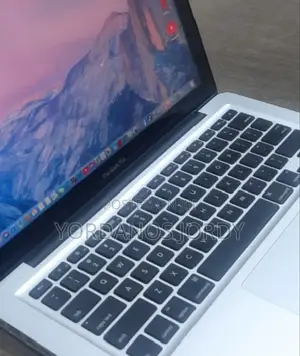 New Laptop Apple MacBook Pro 2012 8GB Intel Core i5 HDD 500GB