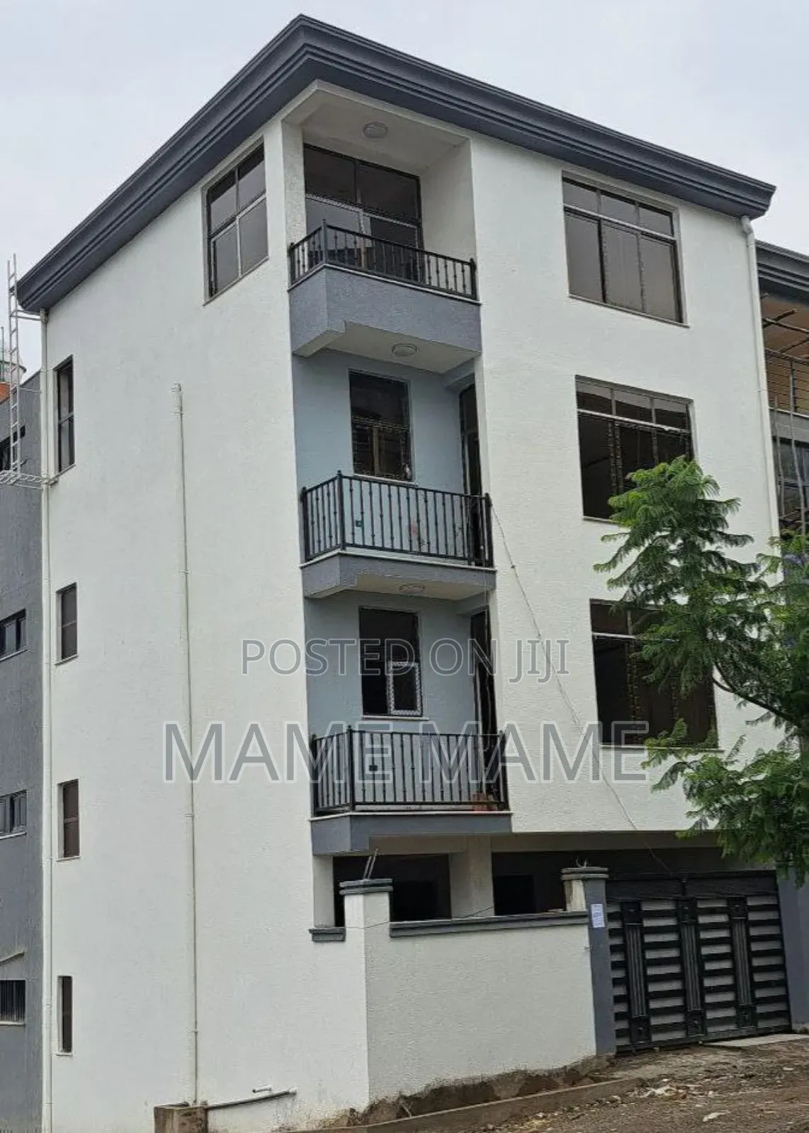 7bdrm House in Addis Abeba, Bole for sale