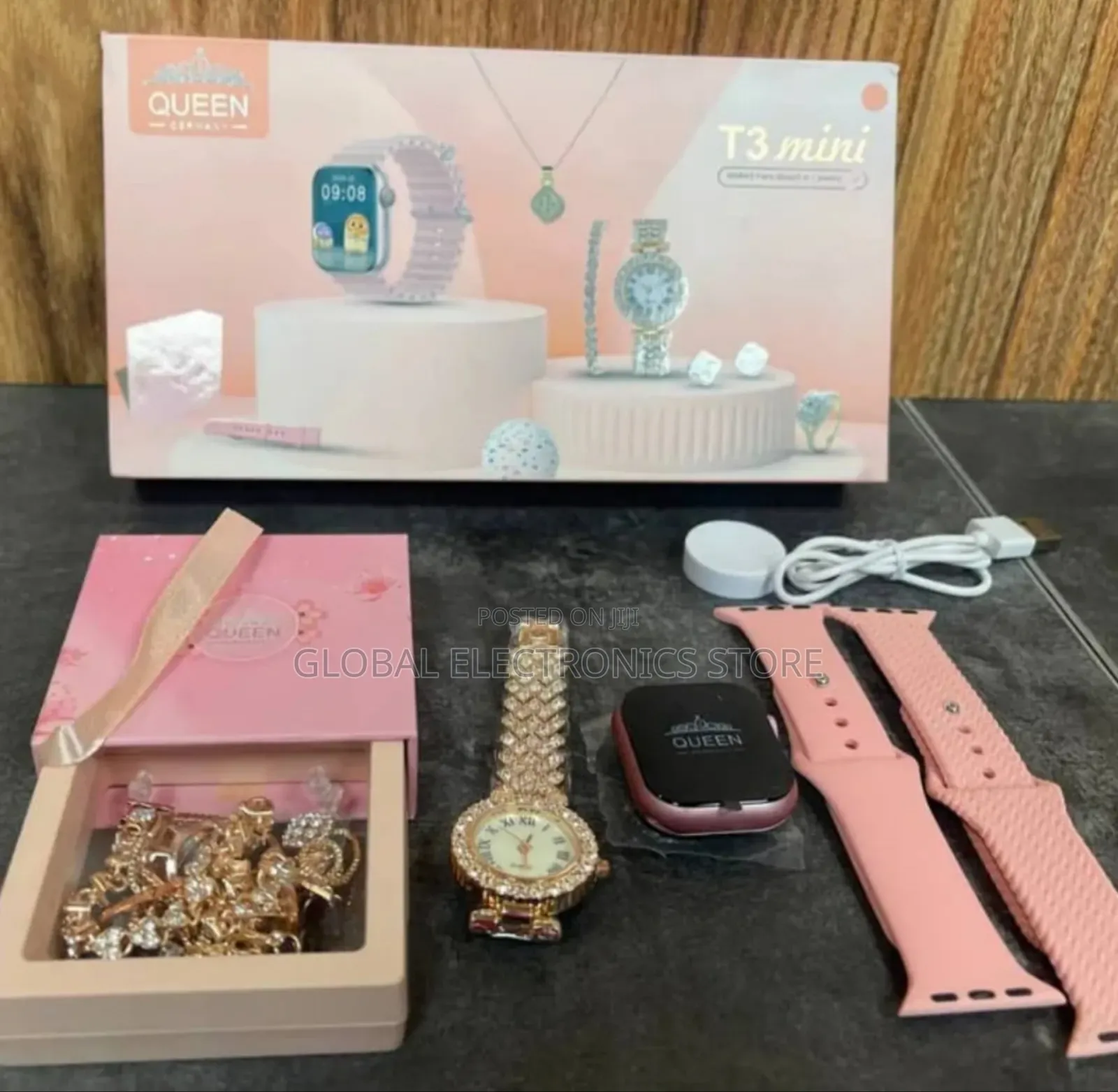Queen Smart Watch + 5-in-1 Diamond Jewellery Combo!