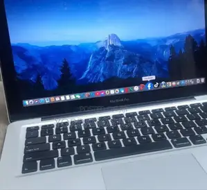 Photo - New Laptop Apple MacBook Pro 2011 8GB Intel Core i5 HDD 500GB