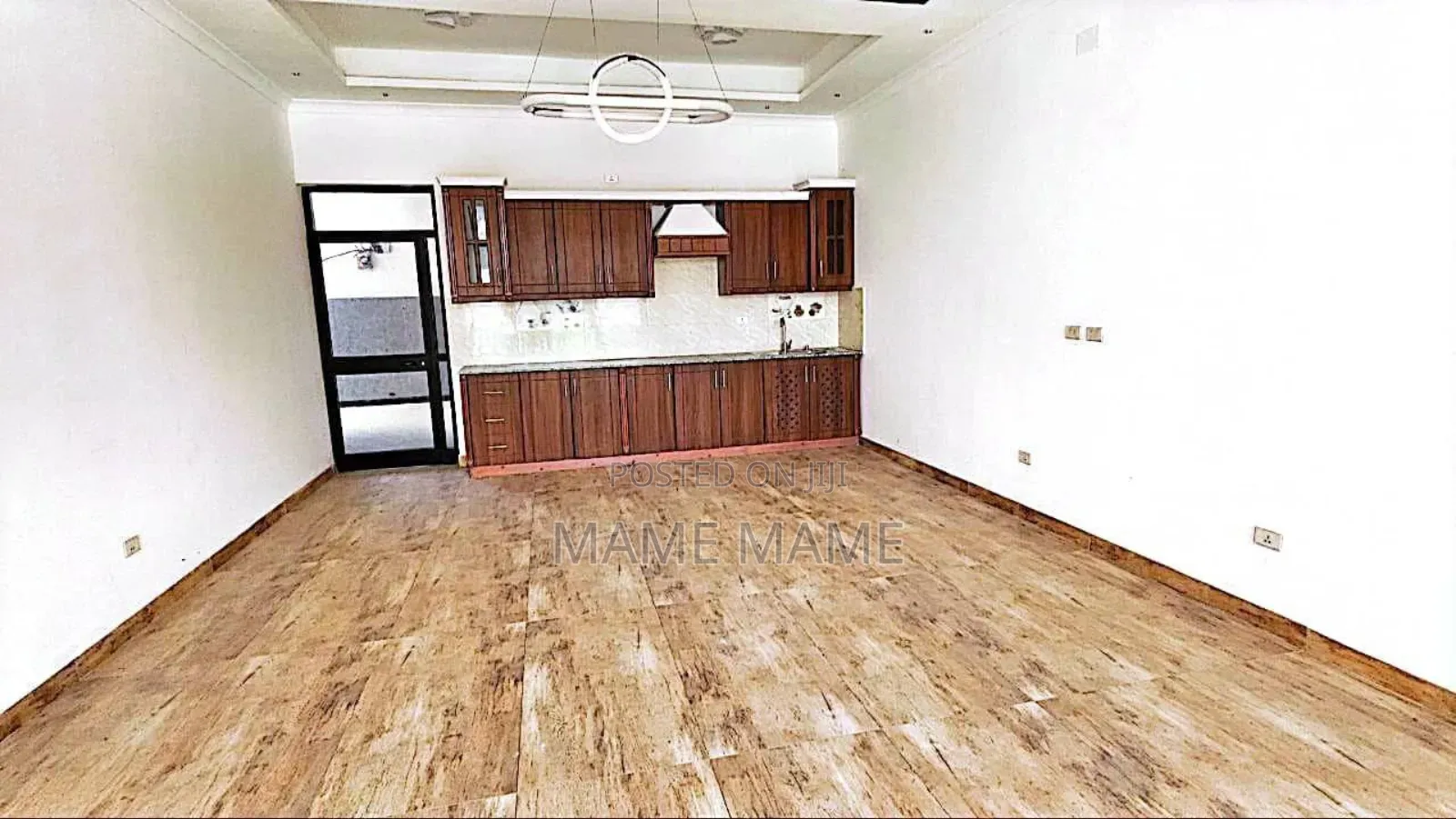 7bdrm House in Addis Abeba, Bole for sale