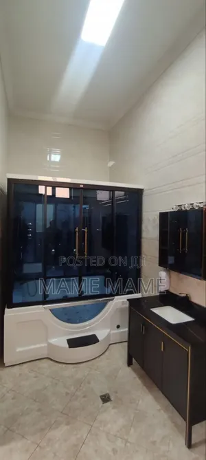 3bdrm Villa in Addis Abeba, Bole for sale