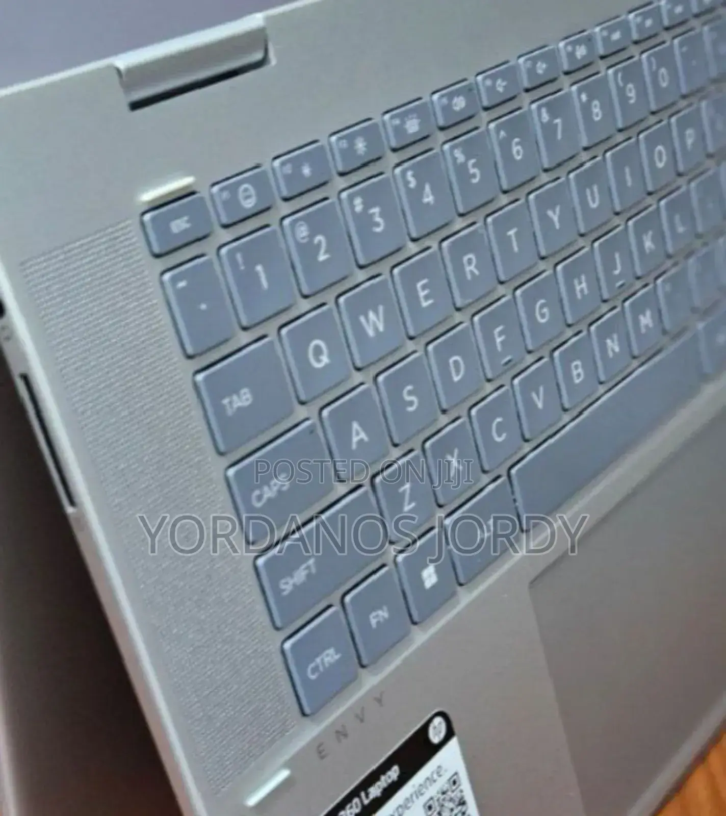 New Laptop HP Envy X360 8GB Intel Core I5 SSD 512GB