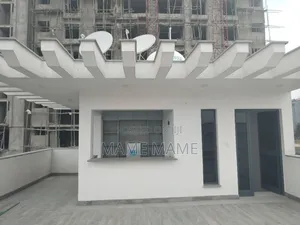 5bdrm House in Addis Abeba, Bole for sale