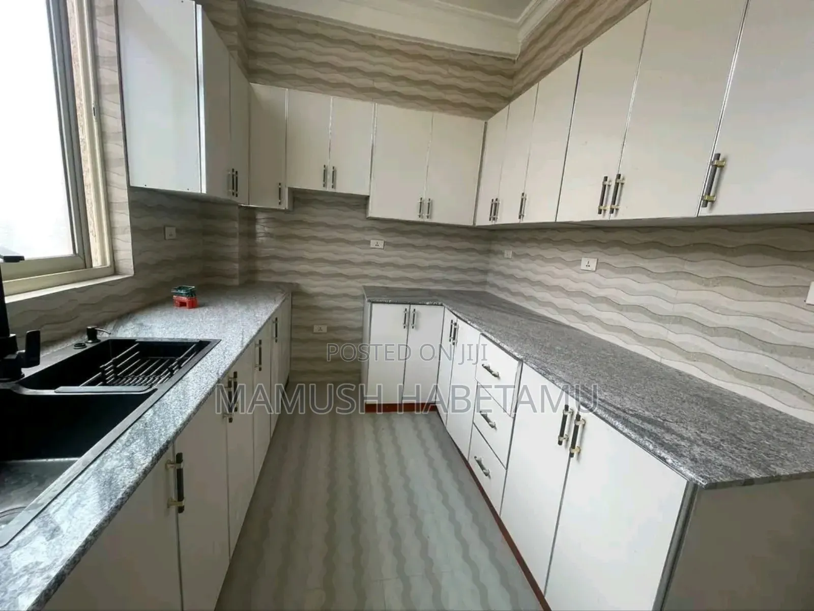 Furnished 3bdrm Apartment in አዲስ አበባ, Nifas Silk-Lafto for sale