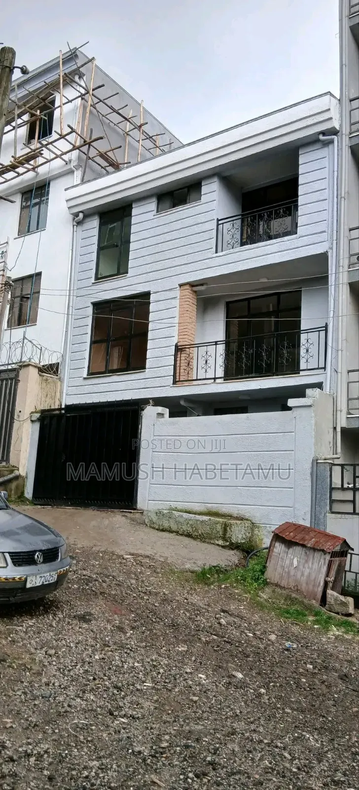 Furnished 4bdrm House in አዲስ አበባ, Nifas Silk-Lafto for sale