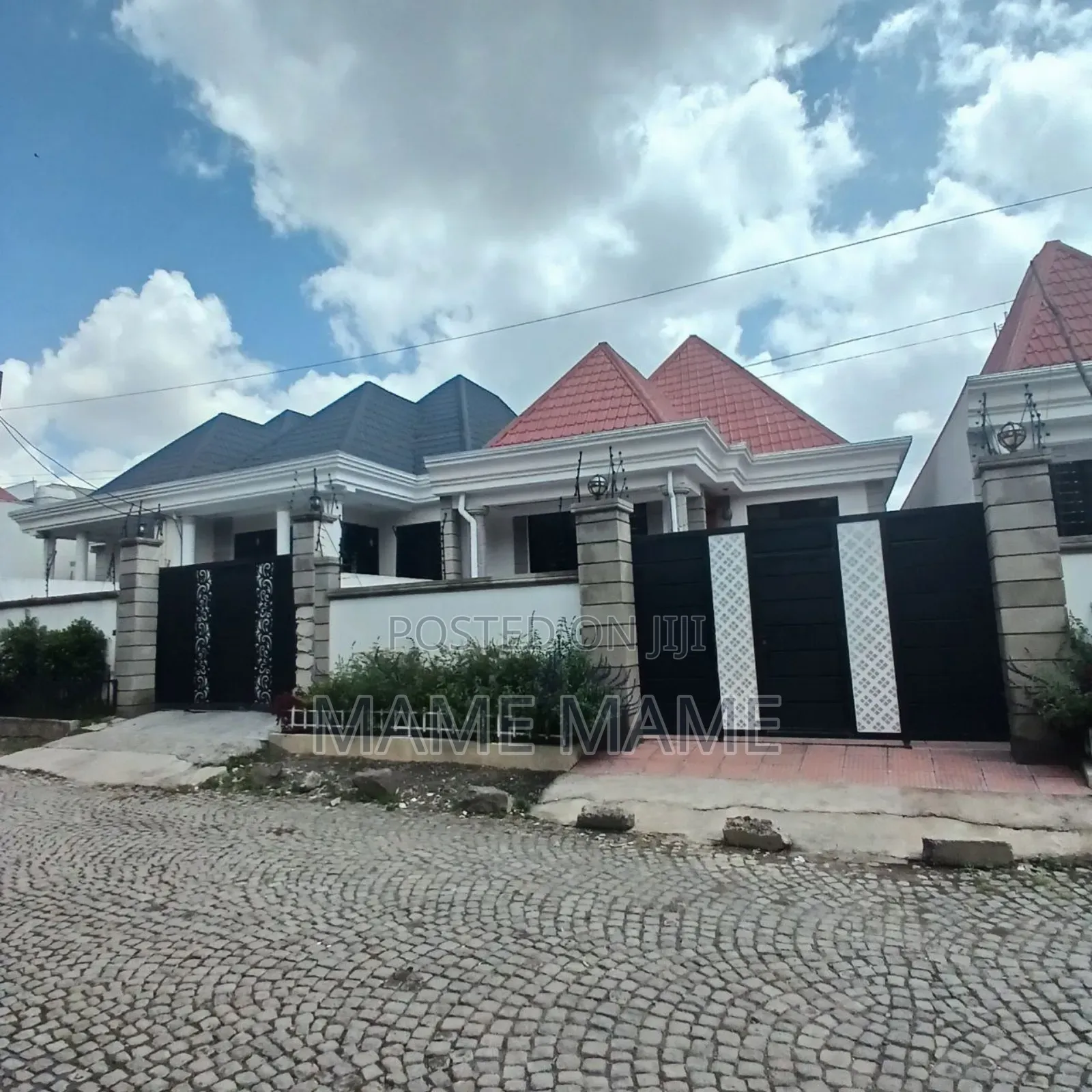 5bdrm Villa in Addis Abeba, Bole for sale