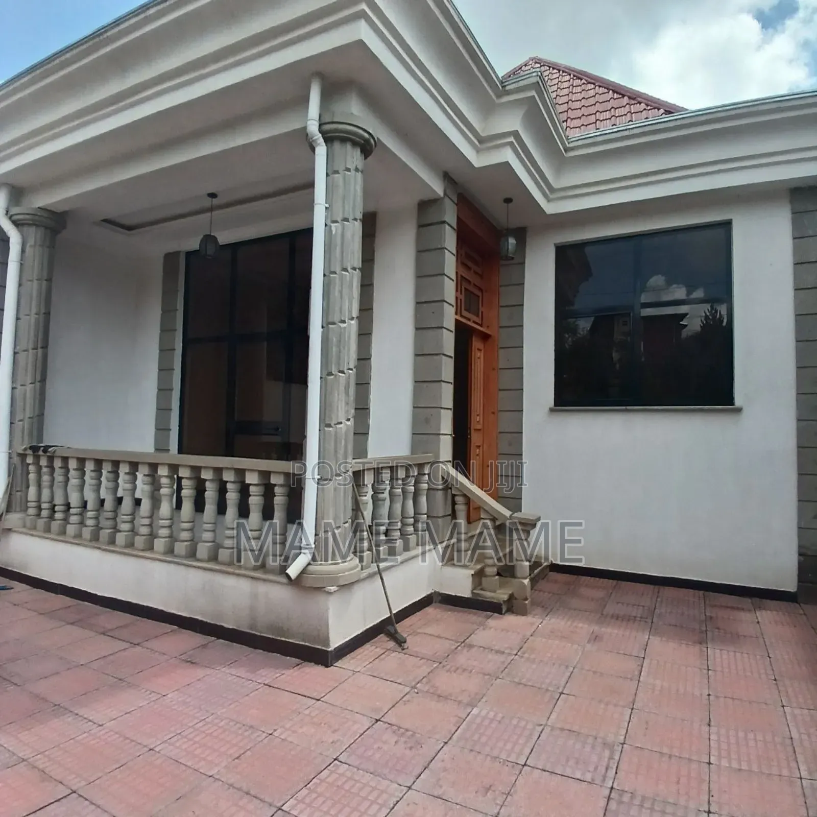 5bdrm Villa in Addis Abeba, Bole for sale