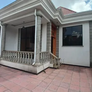 5bdrm Villa in Addis Abeba, Bole for sale