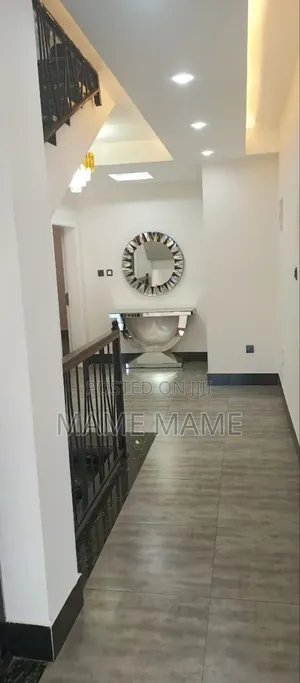 5bdrm Villa in Addis Abeba, Bole for sale