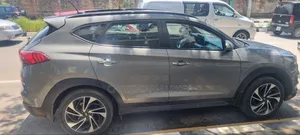 Hyundai Tucson Limited FWD 2020 Gray
