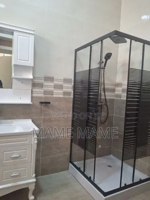 5bdrm House in Addis Abeba, Bole for sale